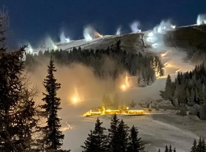 木屋 Holzknechthuette 拉赫陶